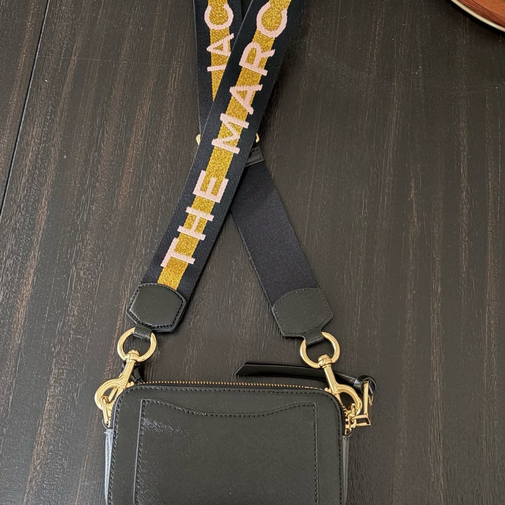 Marc Jacob’s Black Crossbody Bag - Picture 5 of 9